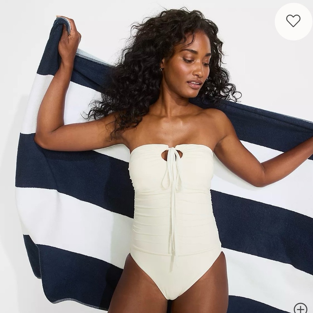 *NEW* Land’s End convertible ruched halter swimsuit